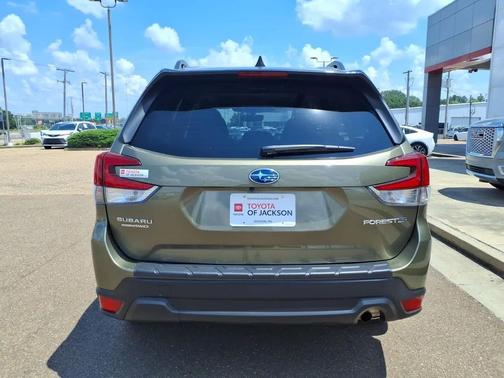 Autumn Green Metallic 2024 Subaru Forester Premium