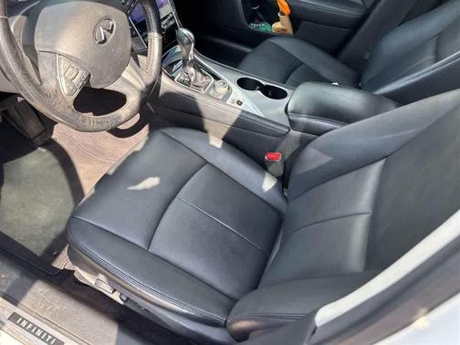 Majestic White 2016 INFINITI Q50 3.0T Premium