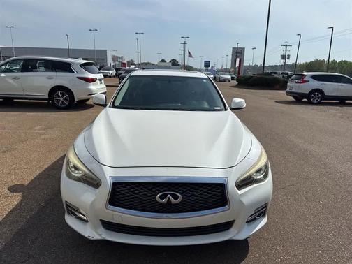 Majestic White 2016 INFINITI Q50 3.0T Premium