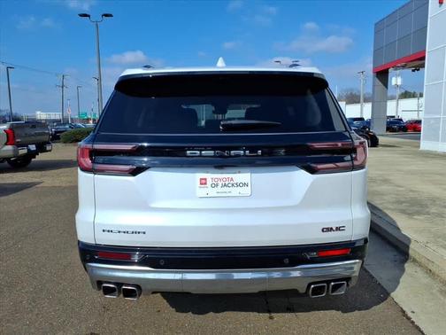 2025 GMC Acadia Denali