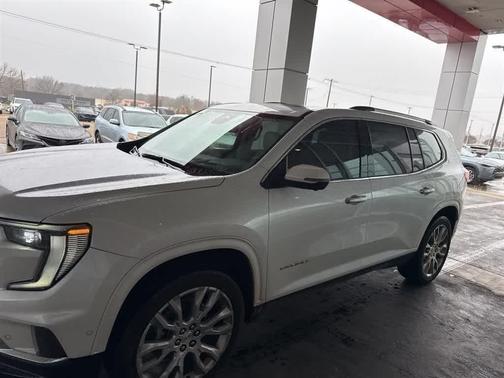 2025 GMC Acadia Denali