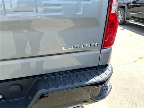 Sterling Gray Metallic 2025 Chevrolet Silverado 1500 Custom Trail Boss