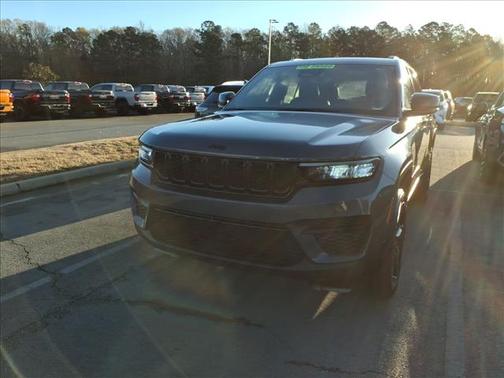 2024 Jeep Grand Cherokee Altitude