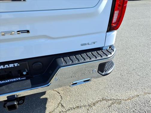 Summit White 2026 GMC Sierra 1500 SLT