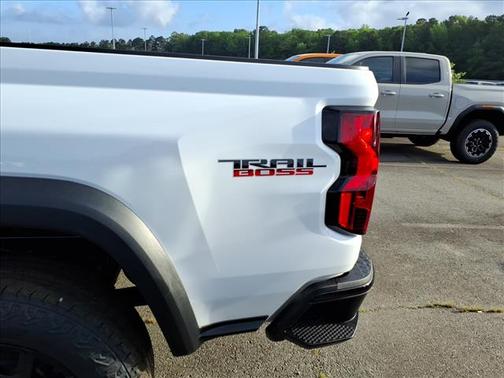 Summit White 2026 Chevrolet Colorado Trail Boss