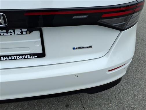 Platinum White Pearl 2023 Honda Accord Hybrid EX-L