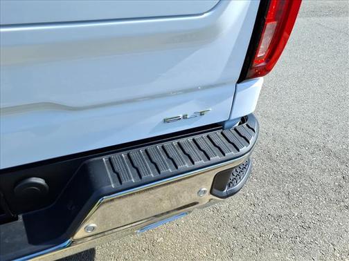 Summit White 2026 GMC Sierra 1500 SLT