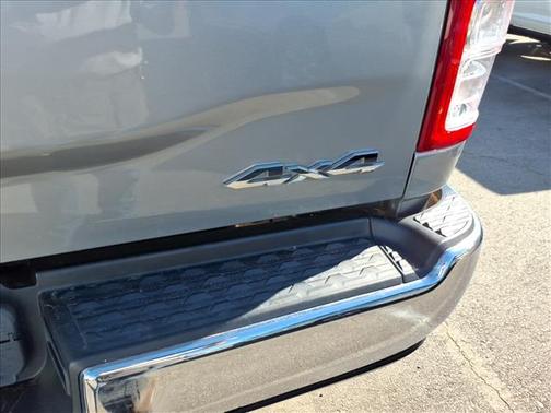 2022 RAM 2500 Big Horn Crew Cab 4x4 6'4' Box