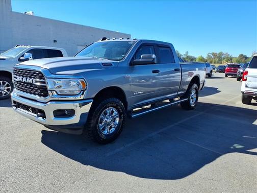 2022 RAM 2500 Big Horn Crew Cab 4x4 6'4' Box