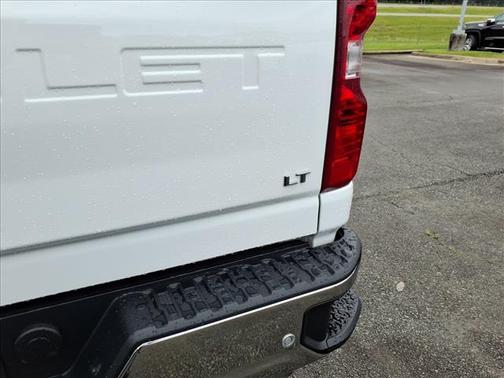Summit White 2026 Chevrolet Silverado 2500 LT