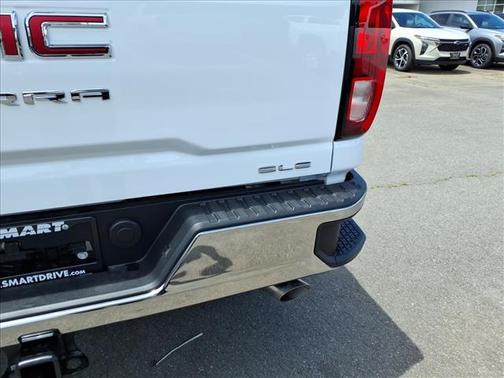 Summit White 2026 GMC Sierra 2500 SLE