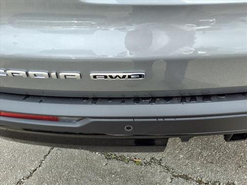2025 GMC Acadia AWD AT4