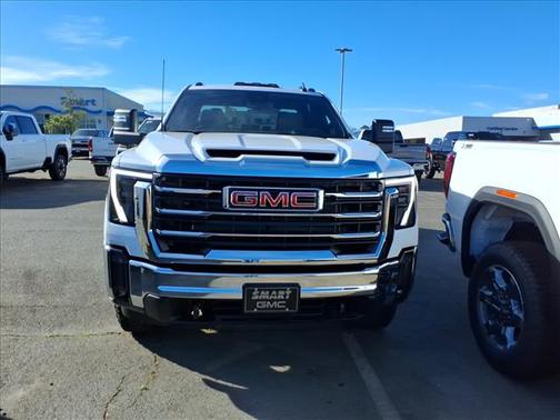 2026 GMC Sierra 2500 SLE