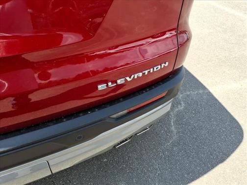 2026 GMC Acadia Elevation FWD