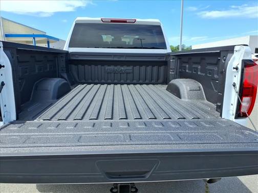 Summit White 2026 GMC Sierra 2500 SLE