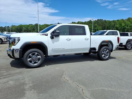 Summit White 2026 GMC Sierra 2500 SLE
