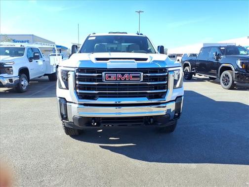 2026 GMC Sierra 2500 SLE