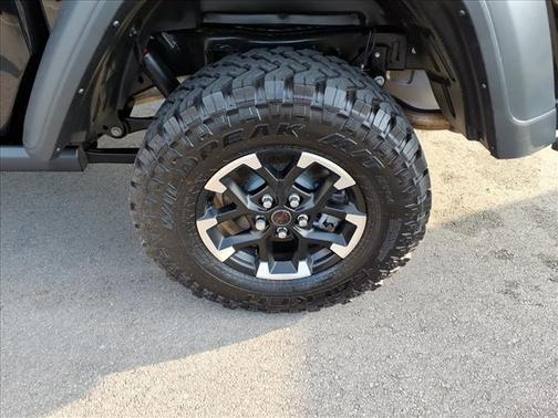 Black Clearcoat 2025 Jeep Gladiator Rubicon