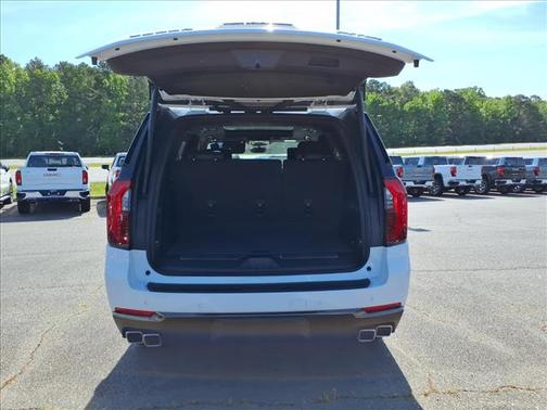 Summit White 2026 GMC Yukon 4WD AT4