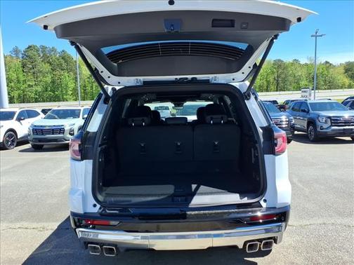 POLAR WHITE TRICOAT 2026 GMC Acadia Denali