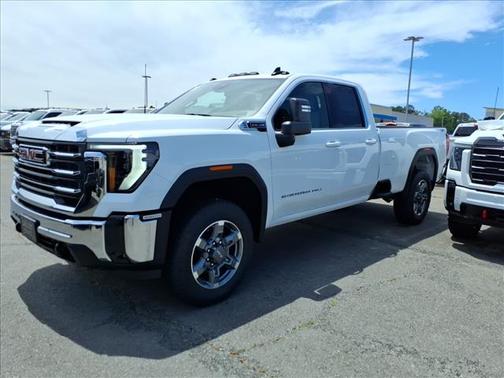 Summit White 2026 GMC Sierra 2500 SLE