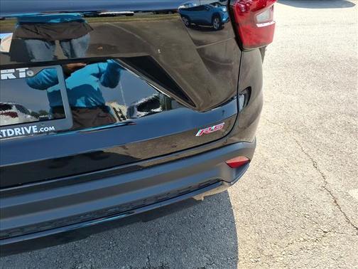 Mosaic Black Metallic 2026 Chevrolet Trax FWD 1RS