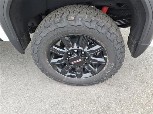 2026 GMC Sierra 2500 AT4