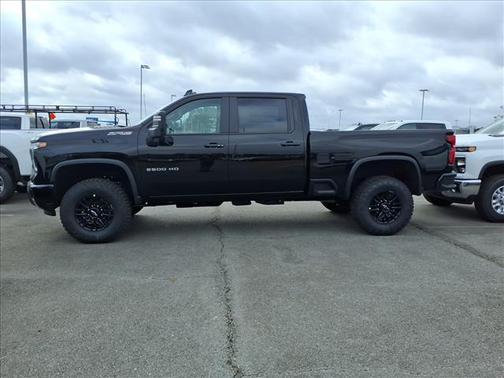 2026 Chevrolet Silverado 2500 Crew Cab, Standard Bed, XR2, 4WD