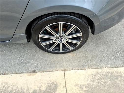 2017 Volvo S60 Inscription T5