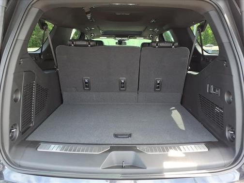 Dark Ash Metallic 2026 GMC Yukon XL Denali