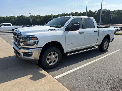 Bright White Clearcoat 2025 RAM 2500 Lone Star Crew Cab 4x4 6'4' Box