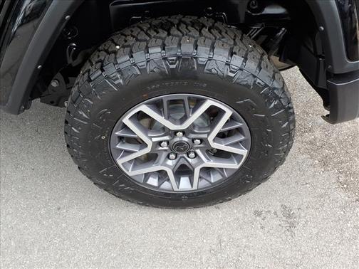 2024 Jeep Wrangler 4-Door Sahara 4x4