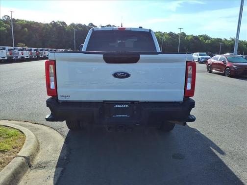 Oxford White 2024 Ford F-350 XL