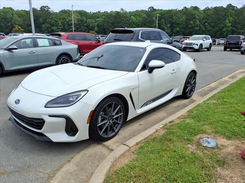 Crystal White Pearl 2023 Subaru BRZ Limited