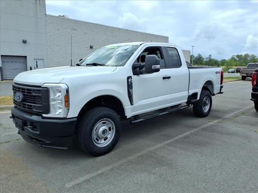 Oxford White 2024 Ford F-350 XL