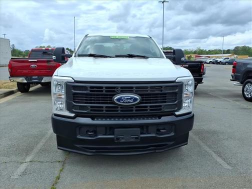 Oxford White 2024 Ford F-350 XL