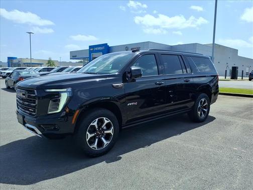 Onyx Black 2026 GMC Yukon XL 4WD AT4 Ultimate