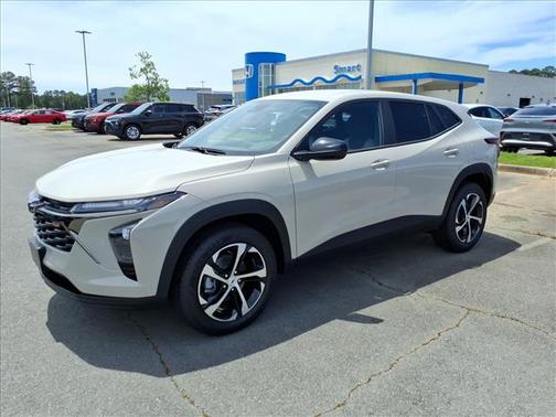 White Sands 2026 Chevrolet Trax FWD 1RS