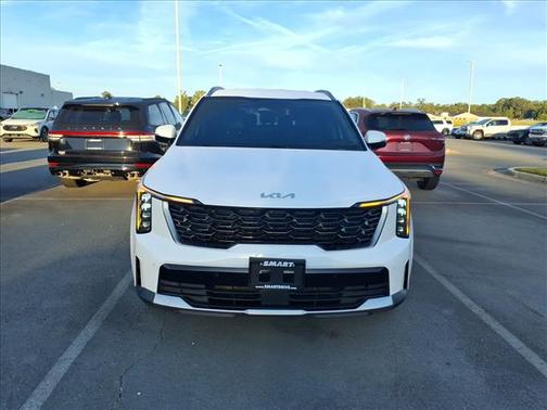 Glacial White Pearl 2024 Kia Sorento S
