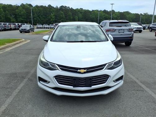 Summit White 2018 Chevrolet Cruze Premier
