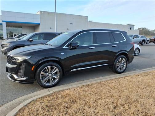 Stellar Black Metallic 2022 Cadillac XT6 Premium Luxury FWD