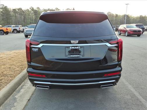 Stellar Black Metallic 2022 Cadillac XT6 Premium Luxury FWD