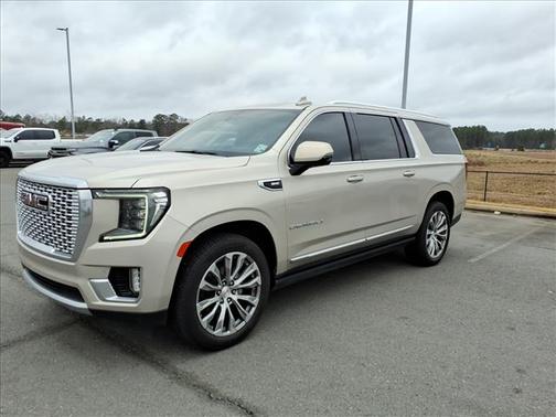2022 GMC Yukon XL Denali