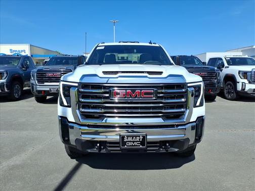 Summit White 2026 GMC Sierra 2500 SLE
