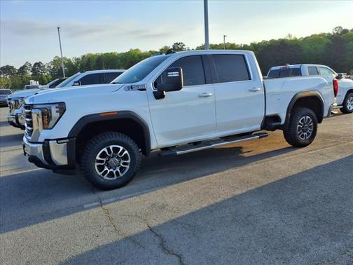 2024 GMC Sierra 2500 SLE