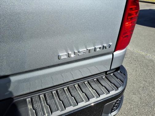 2026 Chevrolet Silverado 2500 Custom