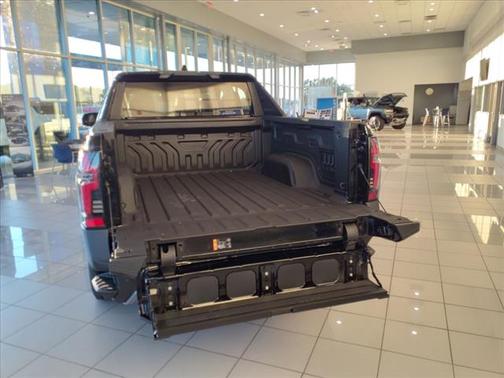 2025 Chevrolet Silverado EV LT