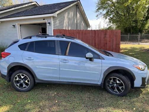 Cool Gray Khaki 2018 Subaru Crosstrek 2.0i Premium