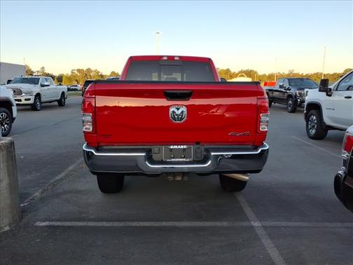 2024 RAM 2500 Tradesman Crew Cab 4x4 6'4' Box
