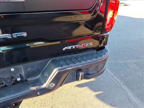 Onyx Black 2024 GMC Sierra 1500 AT4X